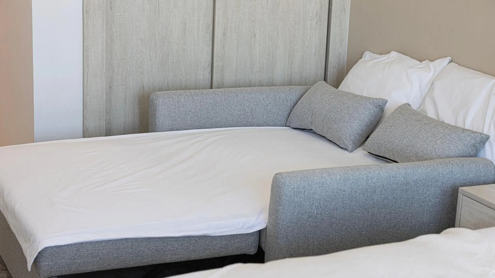 Infinity Pool Studio In Palm Jumeirah On Exclusive West Beach 두바이 0*,  아랍에미리트